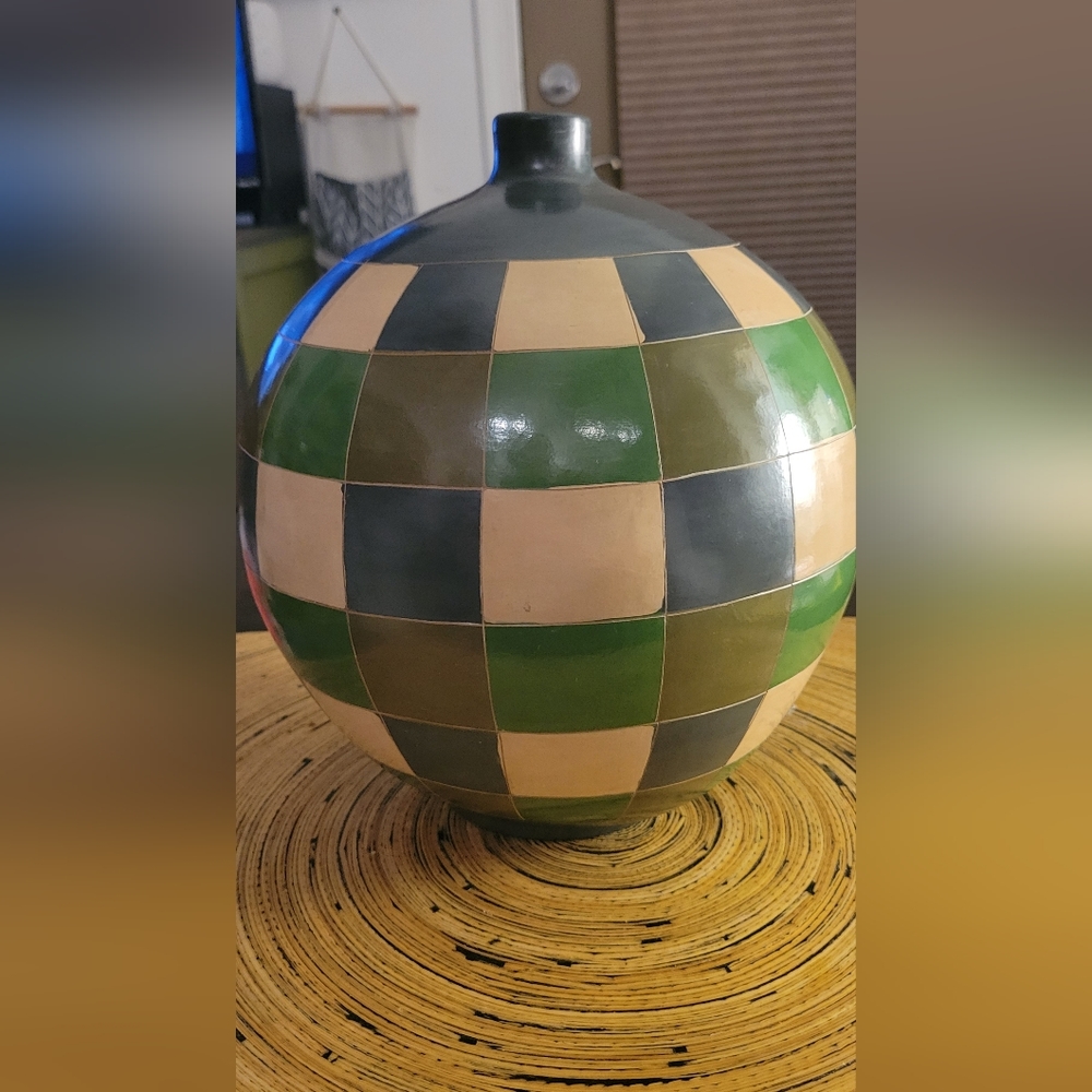 Patti Carpenter for Phillips collections decorative vase
